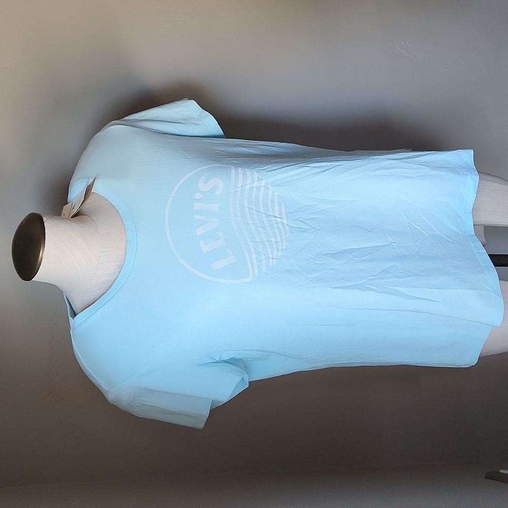 Levi's Women's Perfect Graphic Logo T Shirt Size XL Light Blue Measures 24" Wid